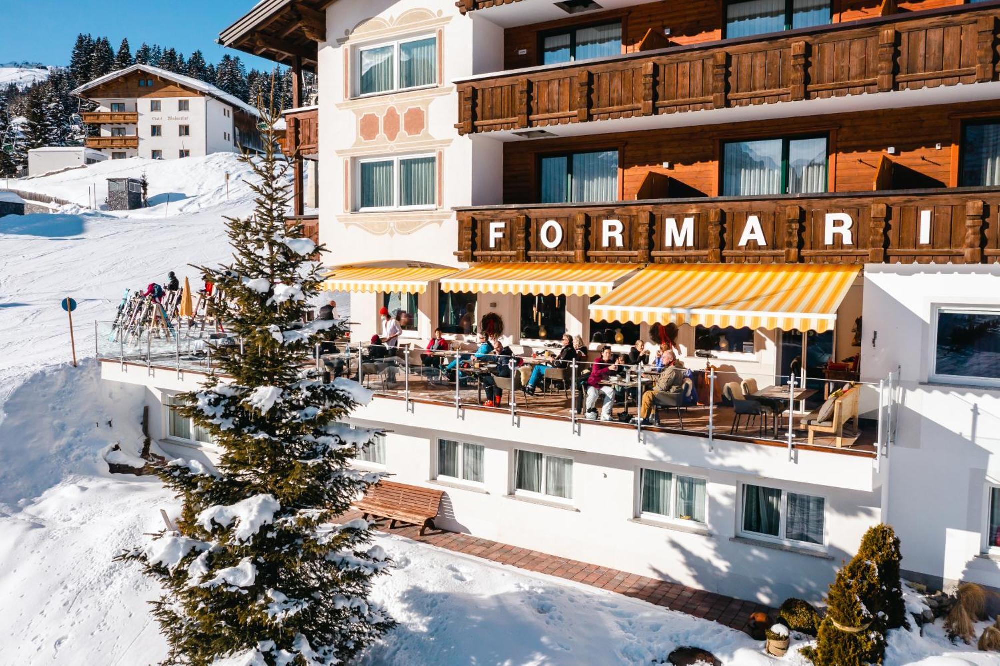 Hotel Restaurant Formarin Oberlech Exteriör bild